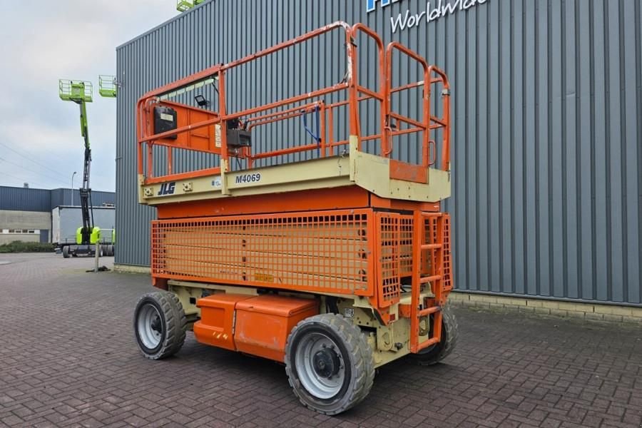 Teleskoparbeitsbühne des Typs JLG M4069 Hybrid, 14.2m Working Height, 360kg Capacity, Gebrauchtmaschine in Groenlo (Bild 11)