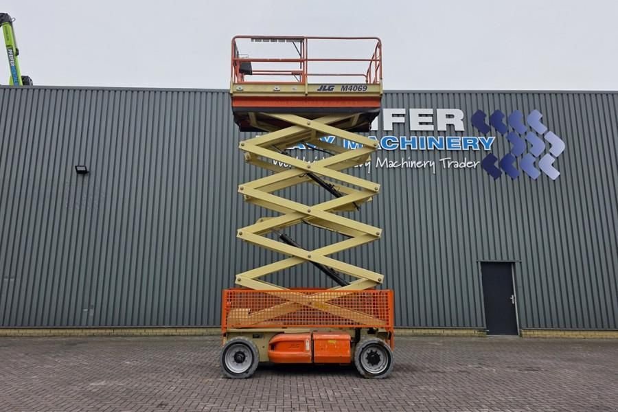 Teleskoparbeitsbühne des Typs JLG M4069 Hybrid, 14.2m Working Height, 360kg Capacity, Gebrauchtmaschine in Groenlo (Bild 2)