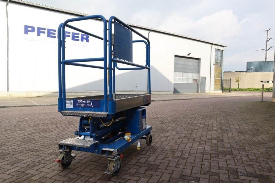 Teleskoparbeitsbühne des Typs JLG Power Tower Electric, 5.10m Working Height, 250kg, Gebrauchtmaschine in Groenlo (Bild 2)