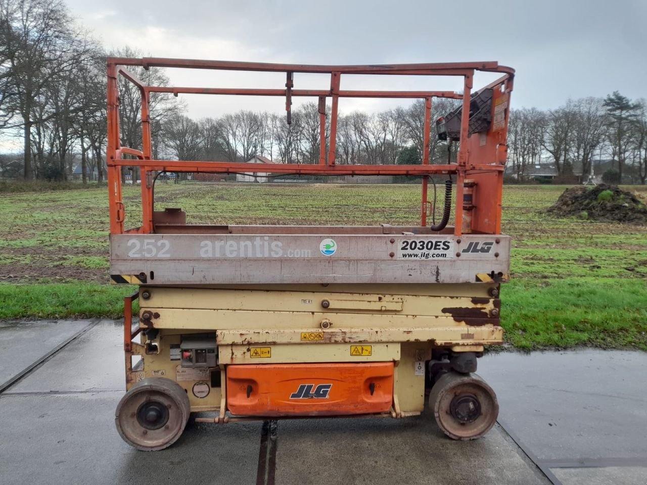 Teleskoparbeitsbühne του τύπου JLG schaarhoogwerker, Gebrauchtmaschine σε Veenendaal (Φωτογραφία 7)