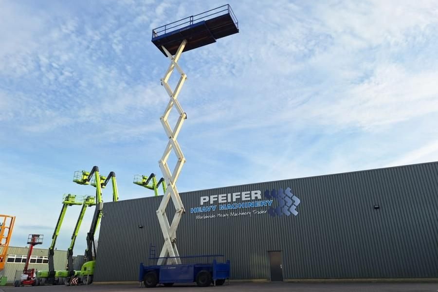 Teleskoparbeitsbühne tip Liftlux SL205-25D4WDS/P Diesel, 4x4 Drive, Hydraulic Deck, Gebrauchtmaschine in Groenlo (Poză 3)