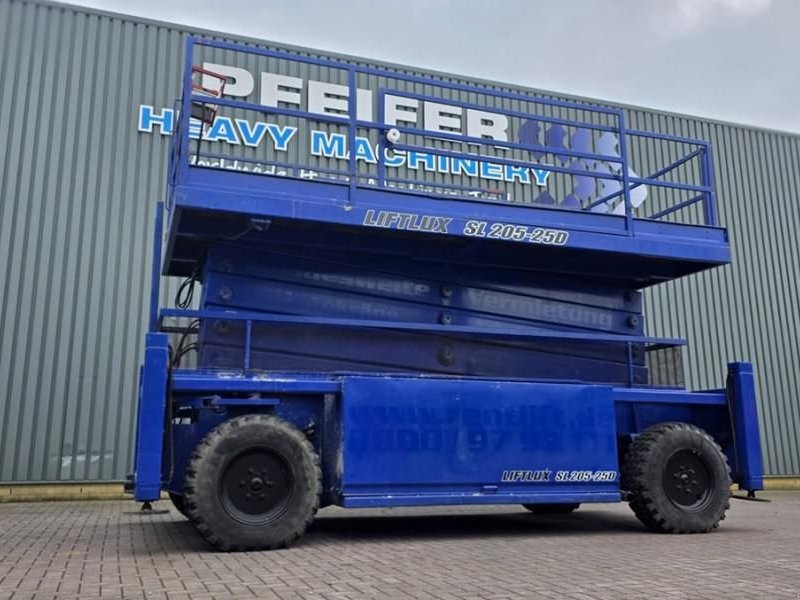 Teleskoparbeitsbühne от тип Liftlux SL205-25D4WDSP NEW TYRES, Diesel, 4x4 Drive, Hydra, Gebrauchtmaschine в Groenlo