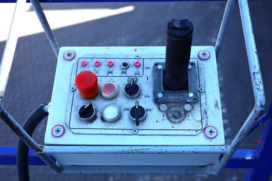 Teleskoparbeitsbühne des Typs Liftlux SL210-25D4WDS/P Diesel, Hydraulic Deck Extension,, Gebrauchtmaschine in Groenlo (Bild 4)