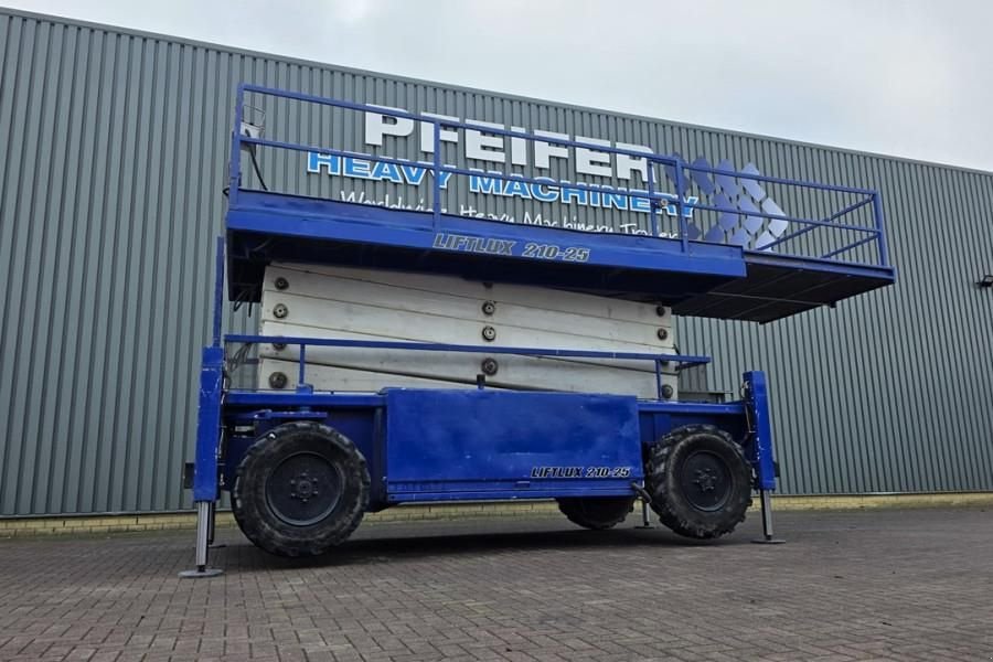 Teleskoparbeitsbühne typu Liftlux SL210-25D4WDS/P Diesel, Hydraulic Deck Extension,, Gebrauchtmaschine v Groenlo (Obrázek 11)