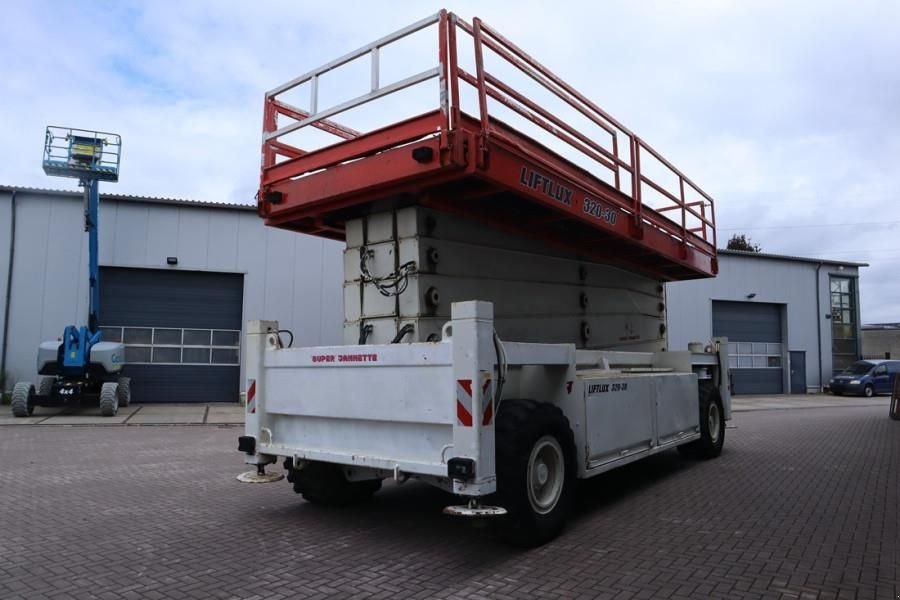 Teleskoparbeitsbühne типа Liftlux SL320-30DS Diesel, 4x4 Drive, 34m Working Height,, Gebrauchtmaschine в Groenlo (Фотография 2)