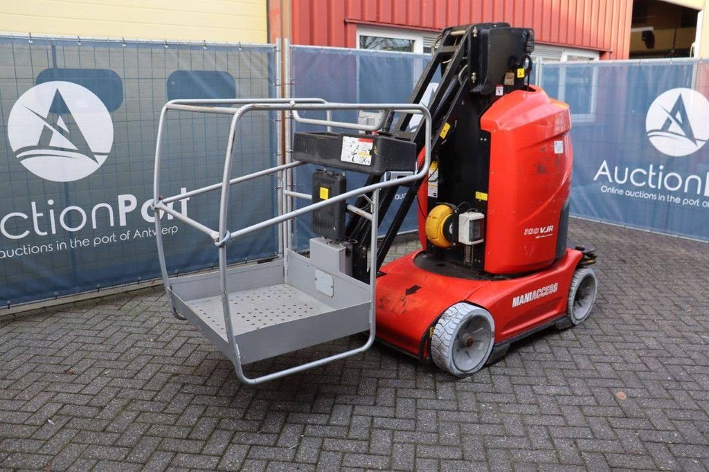 Teleskoparbeitsbühne от тип Manitou 100VJR Evolution, Gebrauchtmaschine в Antwerpen (Снимка 10)