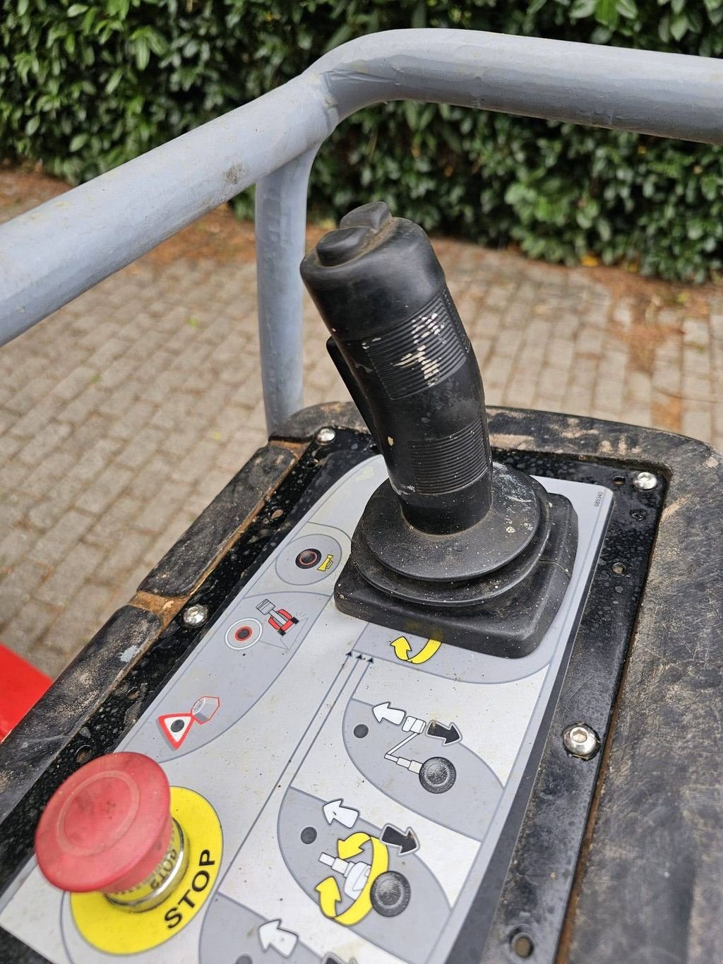 Teleskoparbeitsbühne του τύπου Manitou 100VJR, Gebrauchtmaschine σε Antwerpen (Φωτογραφία 8)