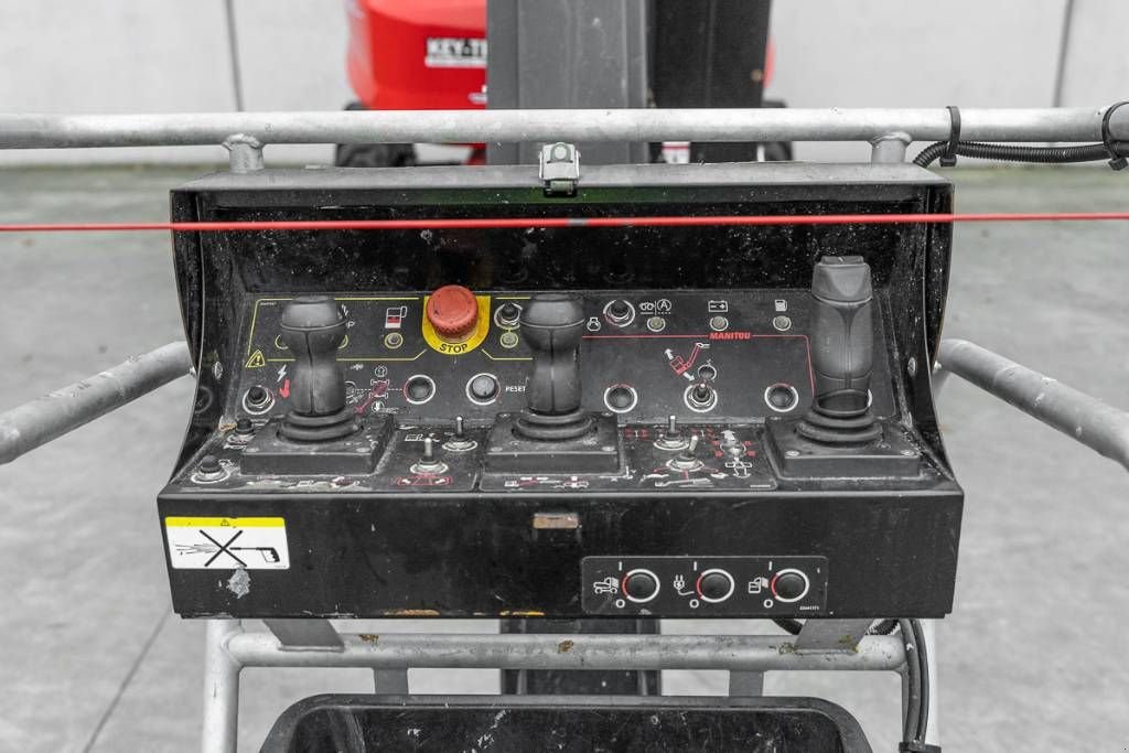 Teleskoparbeitsbühne typu Manitou 160 ATJ RC, Gebrauchtmaschine w Moerbeke (Zdjęcie 11)