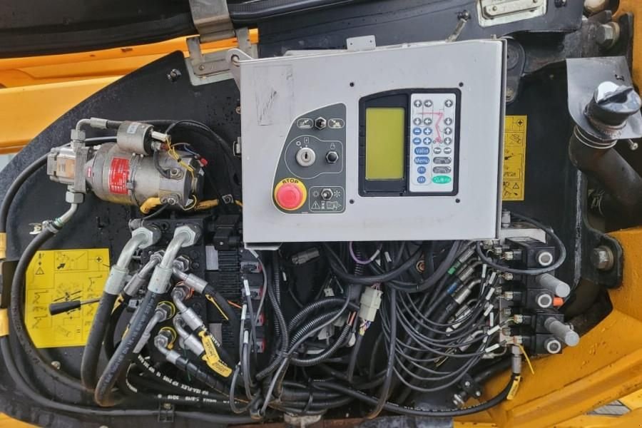 Teleskoparbeitsbühne des Typs Manitou 160ATJ As-Is, Diesel, 4x4x4, 16m Working Height, 8, Gebrauchtmaschine in Groenlo (Bild 4)