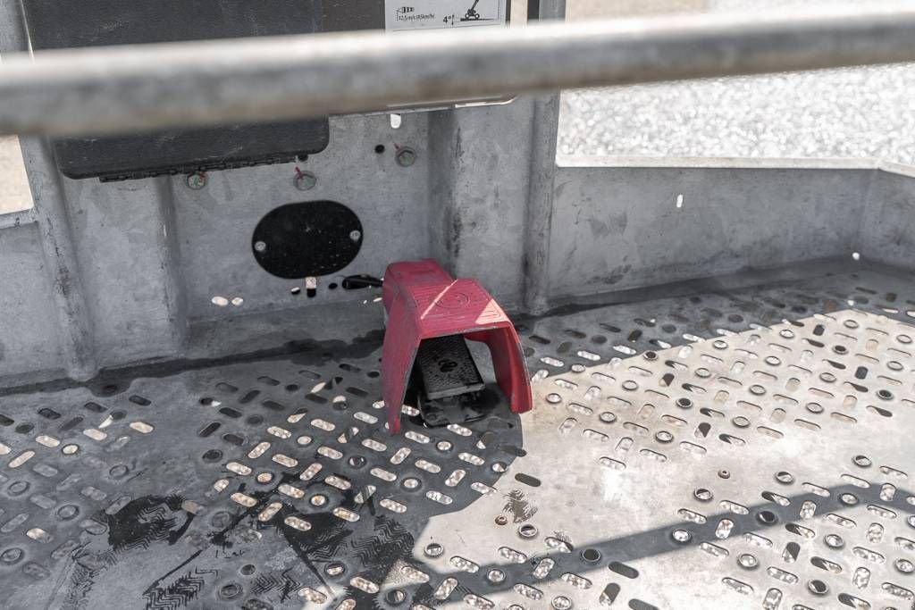 Teleskoparbeitsbühne tip Manitou 200 ATJ e, Neumaschine in Moerbeke (Poză 11)