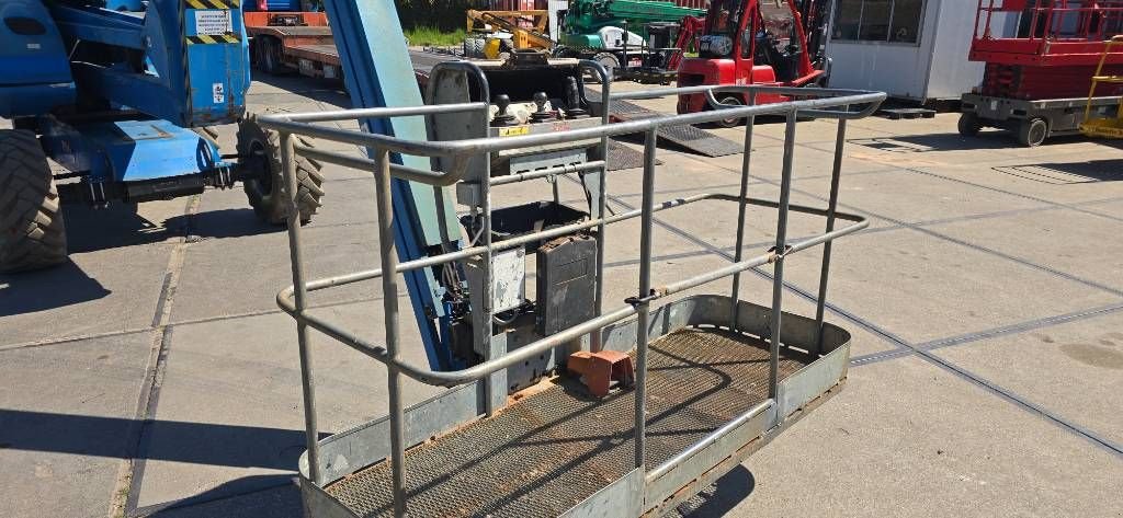 Teleskoparbeitsbühne van het type Manitou 200 ATJ knikarmhoogwerker 4x4 20m, Gebrauchtmaschine in Hooge mierde (Foto 9)