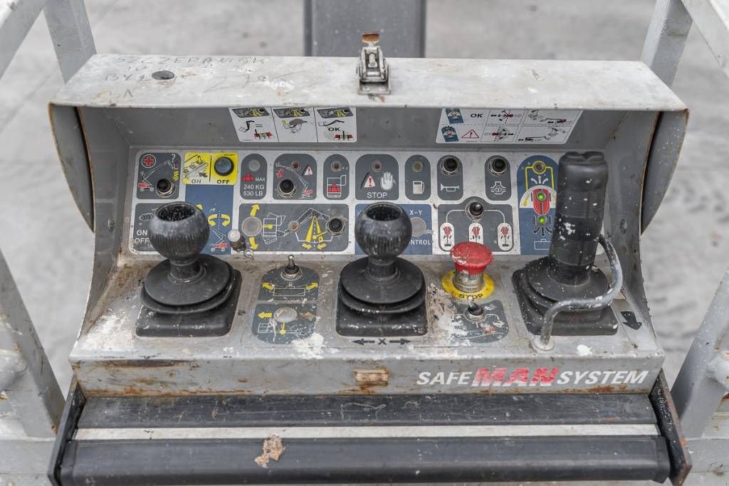 Teleskoparbeitsbühne tip Manitou 220 TJ+, Gebrauchtmaschine in Moerbeke (Poză 11)