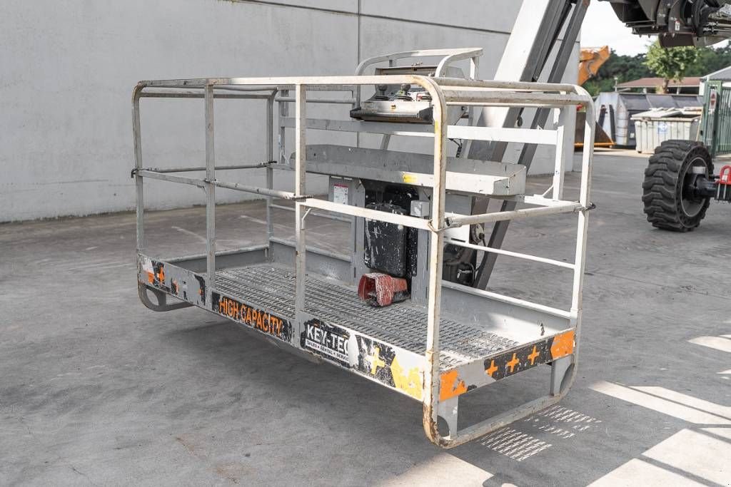 Teleskoparbeitsbühne tip Manitou 220 TJ+, Gebrauchtmaschine in Moerbeke (Poză 9)