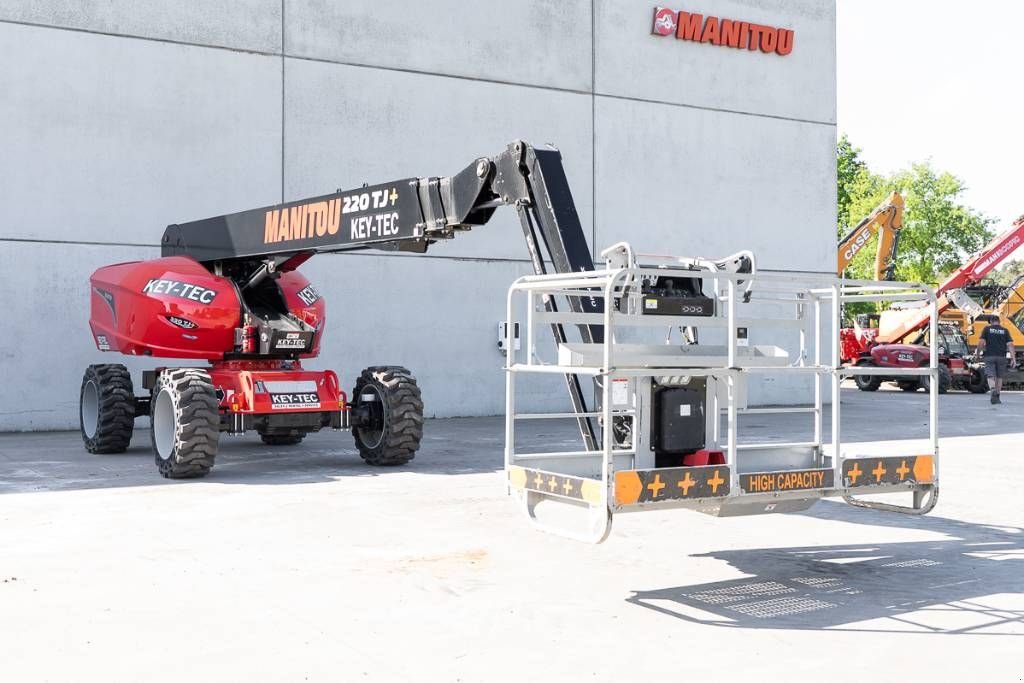 Teleskoparbeitsbühne типа Manitou 220 TJP, Gebrauchtmaschine в Moerbeke (Фотография 2)