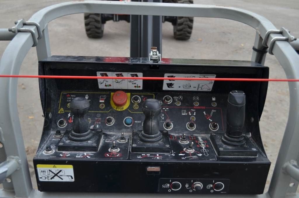Teleskoparbeitsbühne van het type Manitou 280 TJ, Gebrauchtmaschine in Moerbeke (Foto 11)