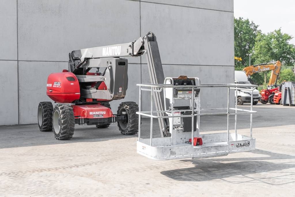 Teleskoparbeitsbühne tip Manitou ATJ 200, Gebrauchtmaschine in Moerbeke (Poză 3)