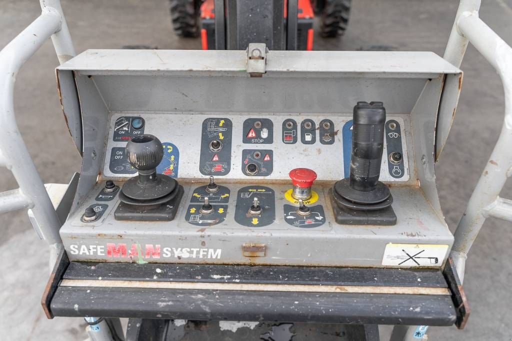 Teleskoparbeitsbühne του τύπου Manitou ManGo 12, Gebrauchtmaschine σε Moerbeke (Φωτογραφία 11)