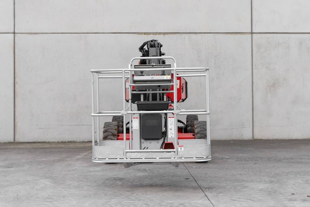 Teleskoparbeitsbühne του τύπου Manitou ManGo 12, Gebrauchtmaschine σε Moerbeke (Φωτογραφία 2)