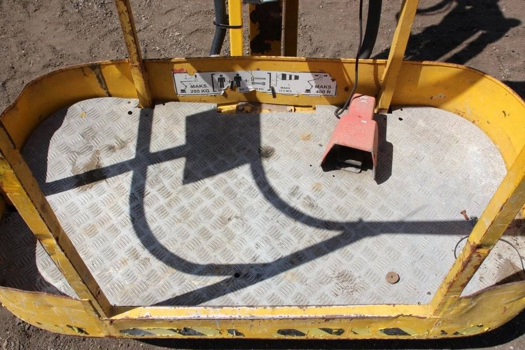 Teleskoparbeitsbühne des Typs Niftylift HR 15 NDE, Gebrauchtmaschine in Antwerpen (Bild 11)