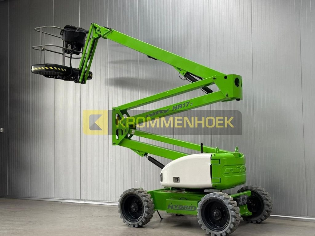 Teleskoparbeitsbühne des Typs Niftylift HR 17 Hybrid 4x4, Gebrauchtmaschine in Apeldoorn (Bild 3)