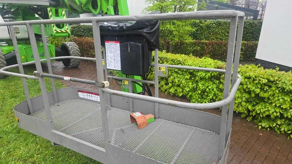Teleskoparbeitsbühne des Typs Niftylift HR 28 hybrid 4x4 28m knikarmhoogwerker nifty, Gebrauchtmaschine in Hooge mierde (Bild 9)