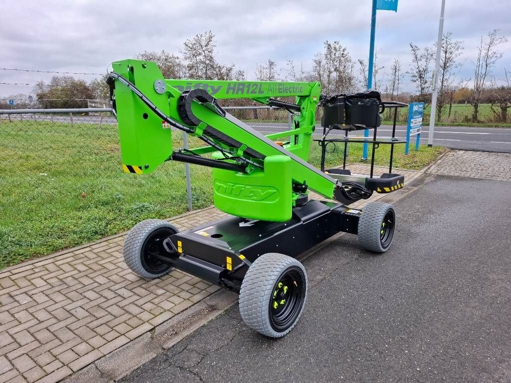 Teleskoparbeitsbühne des Typs Niftylift HR12LE 2x4 MK2 2025, Neumaschine in Sittard (Bild 10)