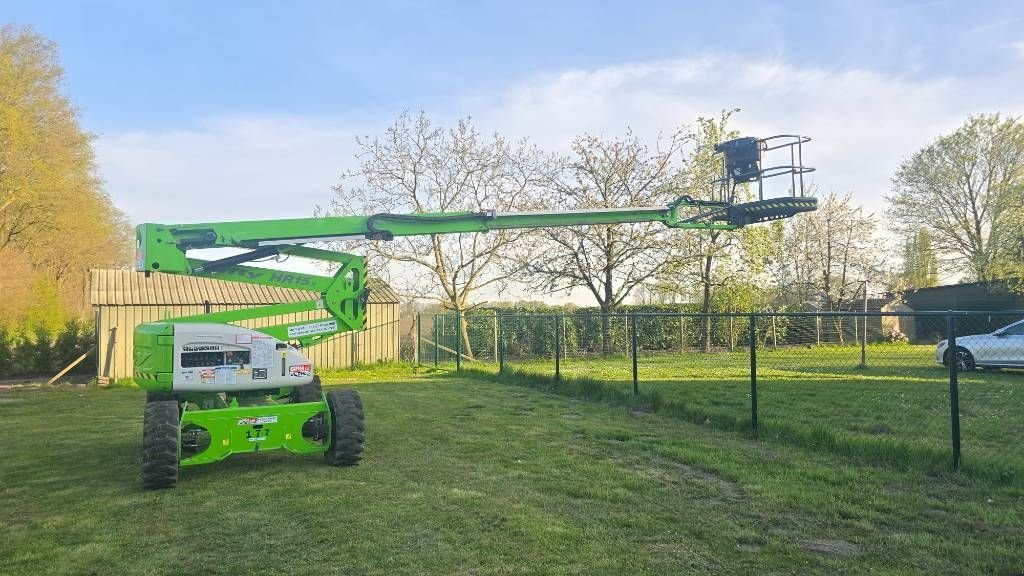 Teleskoparbeitsbühne типа Niftylift Hr15 knikarmhoogwerker 15m nifty telescoop 4x4, Gebrauchtmaschine в Hooge mierde (Фотография 9)
