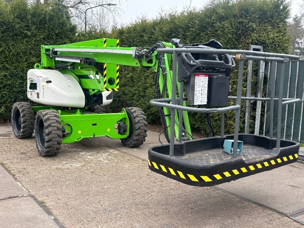 Teleskoparbeitsbühne типа Niftylift Hr15 knikarmhoogwerker 15m nifty telescoop 4x4, Gebrauchtmaschine в Hooge mierde (Фотография 7)
