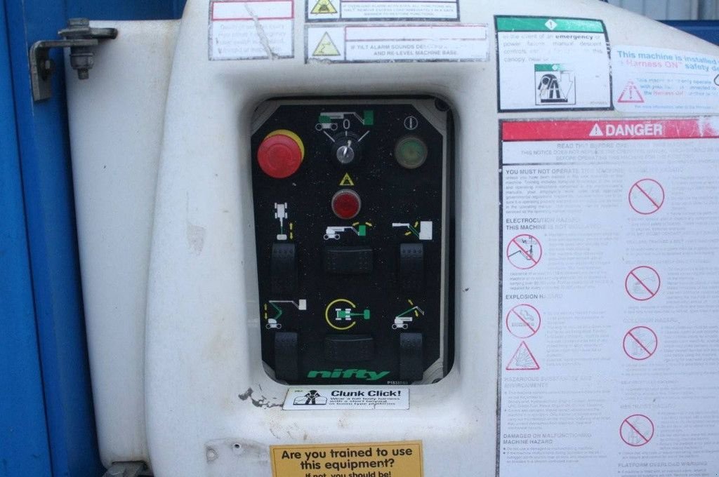 Teleskoparbeitsbühne des Typs Niftylift HR15 NDE, Gebrauchtmaschine in Antwerpen (Bild 11)