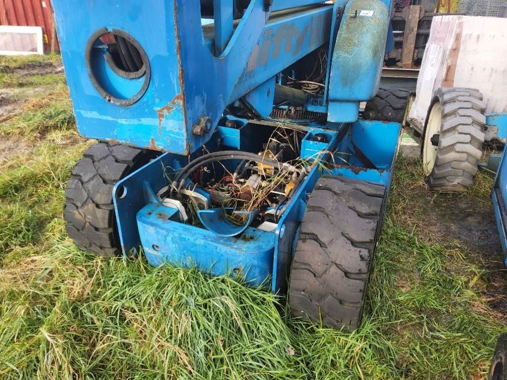 Teleskoparbeitsbühne des Typs Niftylift HR15NDE used parts onderdelen, Gebrauchtmaschine in Hooge mierde (Bild 2)