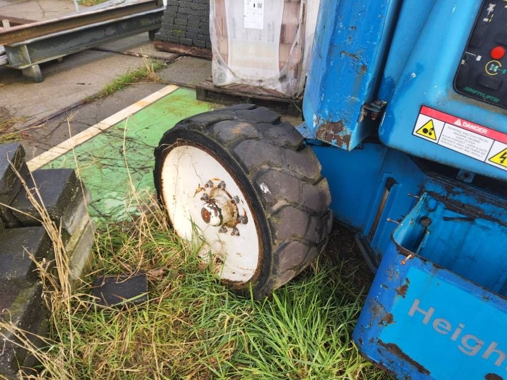 Teleskoparbeitsbühne типа Niftylift HR15NDE wheels & tyre p17533, Gebrauchtmaschine в Hooge mierde (Фотография 2)