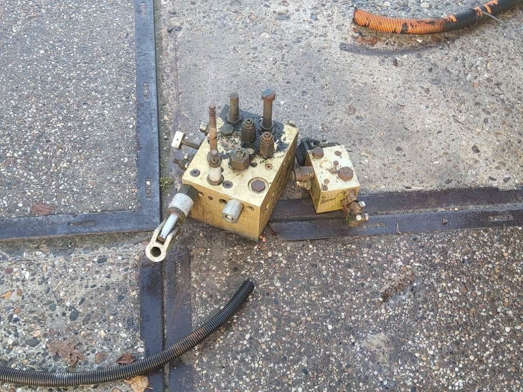 Teleskoparbeitsbühne tipa Niftylift HR21D sloper different parts, Gebrauchtmaschine u Hooge mierde (Slika 3)