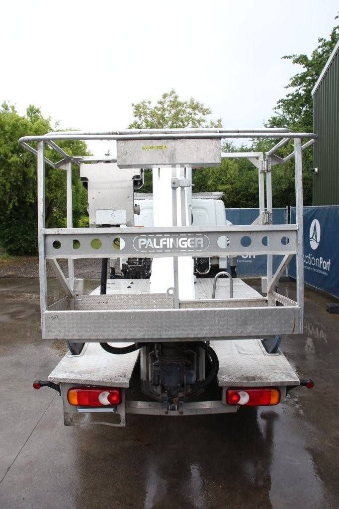 Teleskoparbeitsbühne del tipo Nissan Cabstar, Gebrauchtmaschine en Antwerpen (Imagen 4)