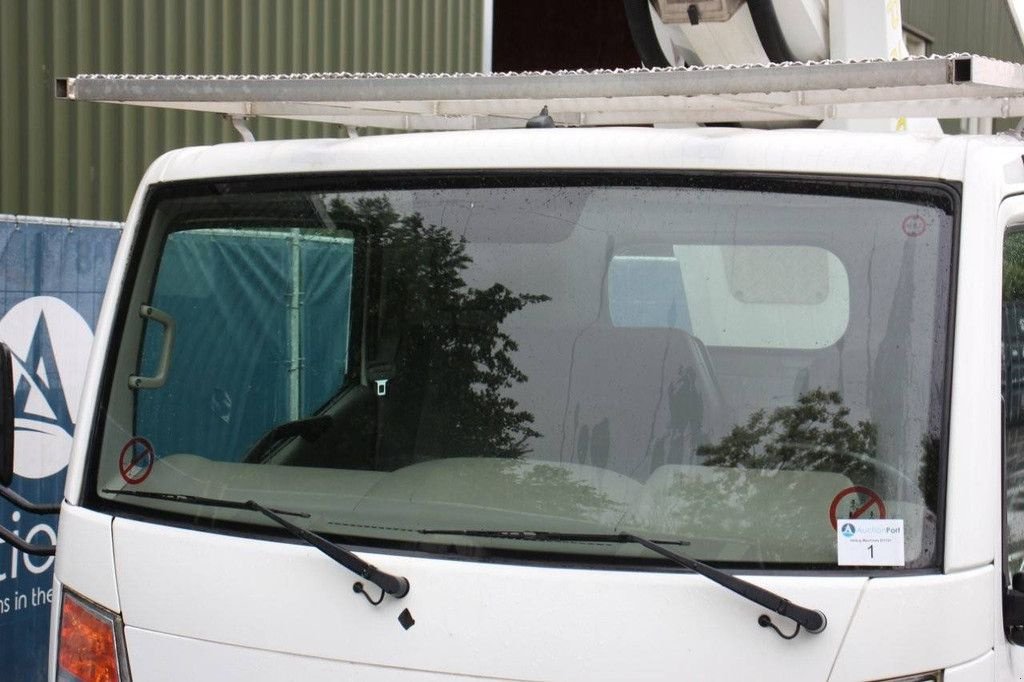 Teleskoparbeitsbühne del tipo Nissan Cabstar, Gebrauchtmaschine en Antwerpen (Imagen 11)