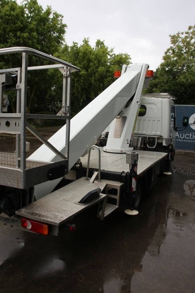 Teleskoparbeitsbühne del tipo Nissan Cabstar, Gebrauchtmaschine en Antwerpen (Imagen 5)