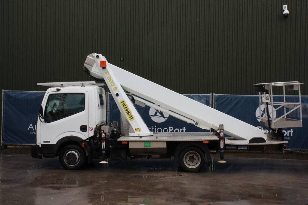 Teleskoparbeitsbühne del tipo Nissan Cabstar, Gebrauchtmaschine en Antwerpen (Imagen 2)
