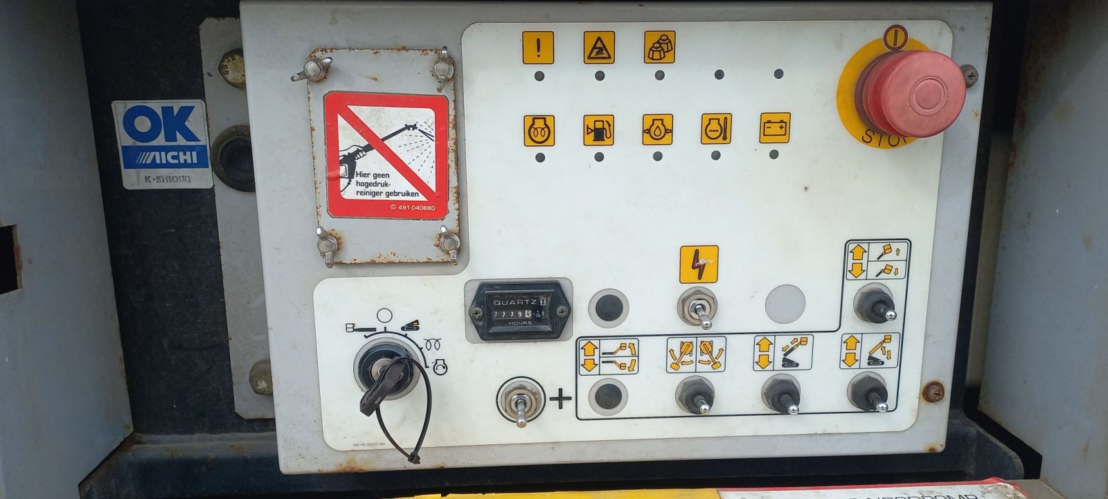 Teleskoparbeitsbühne типа Sonstige Aichi SR 12 B, Gebrauchtmaschine в Lunteren (Фотография 8)