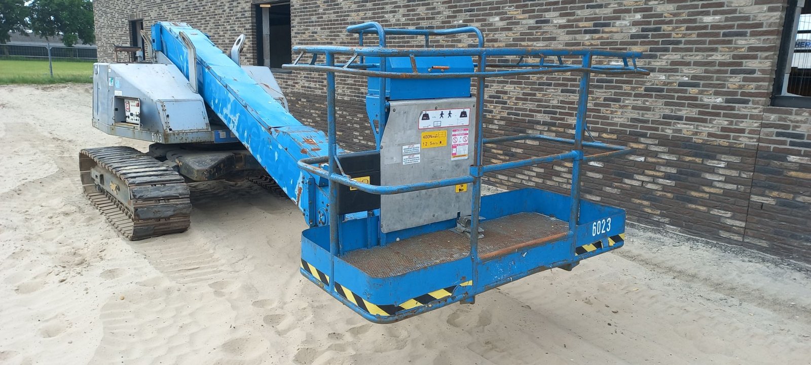 Teleskoparbeitsbühne типа Sonstige Aichi SR 12 B, Gebrauchtmaschine в Lunteren (Фотография 3)