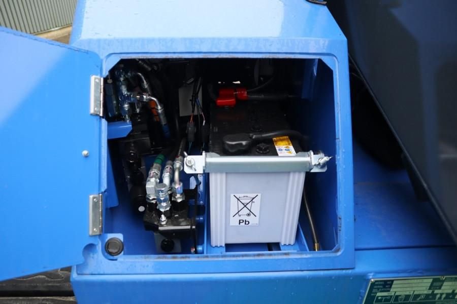 Teleskoparbeitsbühne of the type Sonstige Aichi SR12CSM Diesel, Tracked Boomlift, 14.1m Working He, Gebrauchtmaschine in Groenlo (Picture 11)