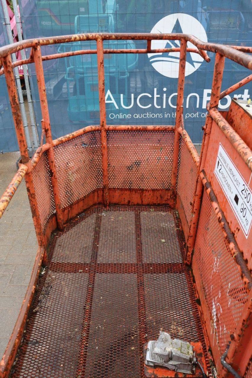 Teleskoparbeitsbühne του τύπου Sonstige Aichi SR182, Gebrauchtmaschine σε Antwerpen (Φωτογραφία 11)
