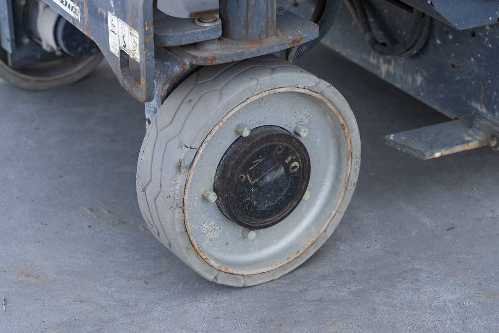 Teleskoparbeitsbühne του τύπου Sonstige Aichi SV 10 E1WL, Neumaschine σε Moerbeke (Φωτογραφία 9)