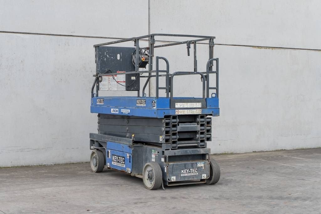 Teleskoparbeitsbühne des Typs Sonstige Aichi SV 10 EWL, Neumaschine in Moerbeke (Bild 8)