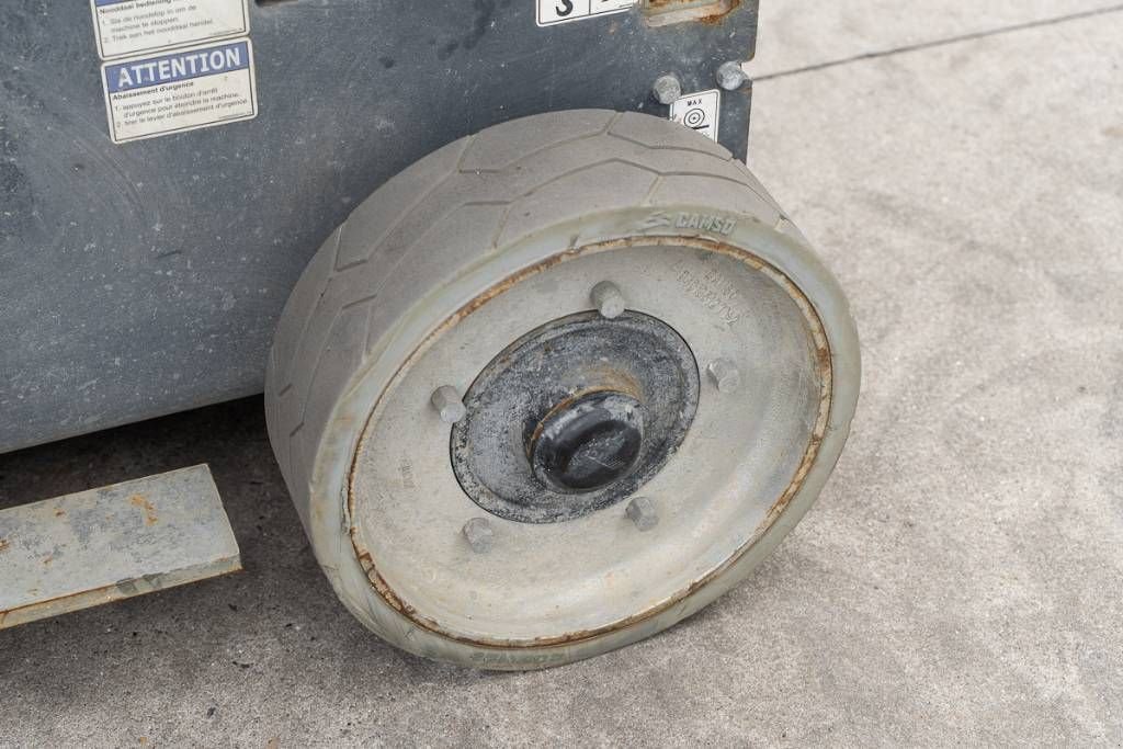 Teleskoparbeitsbühne des Typs Sonstige Aichi SV 10 EWL, Neumaschine in Moerbeke (Bild 10)