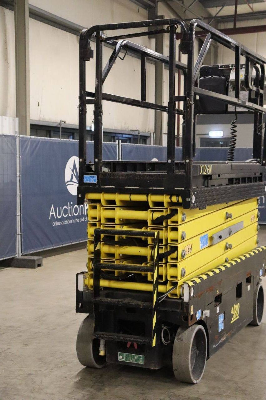 Teleskoparbeitsbühne от тип Sonstige AIRO X12 EN, Gebrauchtmaschine в Antwerpen (Снимка 11)