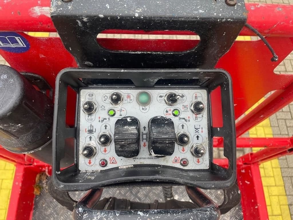 Teleskoparbeitsbühne типа Sonstige Almacrawler BIBI 1090BL EVO, Gebrauchtmaschine в WIJCHEN (Фотография 11)