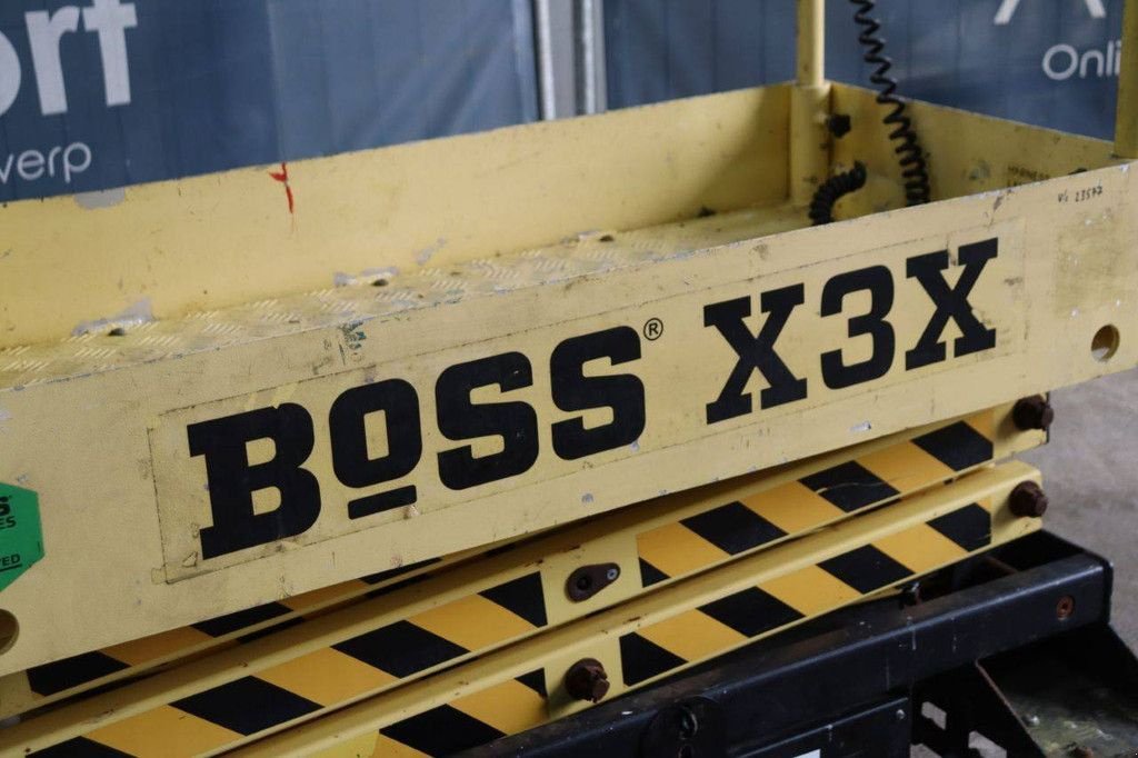 Teleskoparbeitsbühne typu Sonstige Boss BOSS X3X scissor lift, Gebrauchtmaschine v Antwerpen (Obrázok 10)