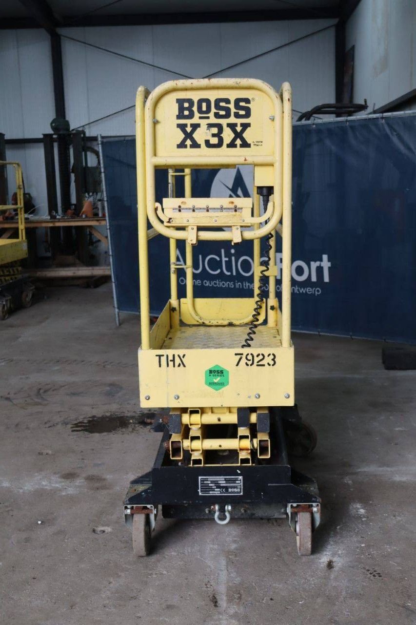 Teleskoparbeitsbühne typu Sonstige Boss BOSS X3X scissor lift, Gebrauchtmaschine v Antwerpen (Obrázok 4)