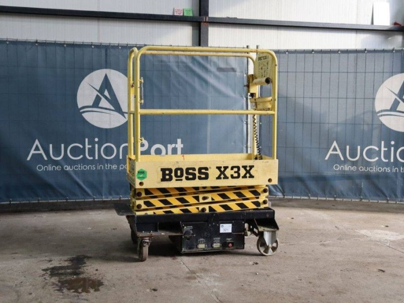Teleskoparbeitsbühne типа Sonstige Boss BOSS X3X scissor lift, Gebrauchtmaschine в Antwerpen (Фотография 1)