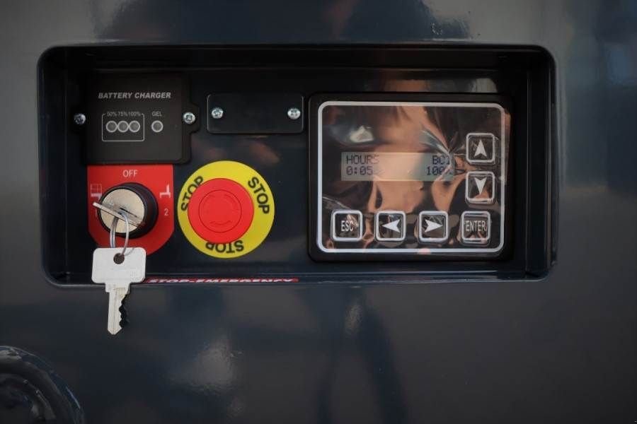 Teleskoparbeitsbühne des Typs Sonstige Bravi LUI HD WD Leonardo New, Electric, 4.90m Working He, Gebrauchtmaschine in Groenlo (Bild 7)