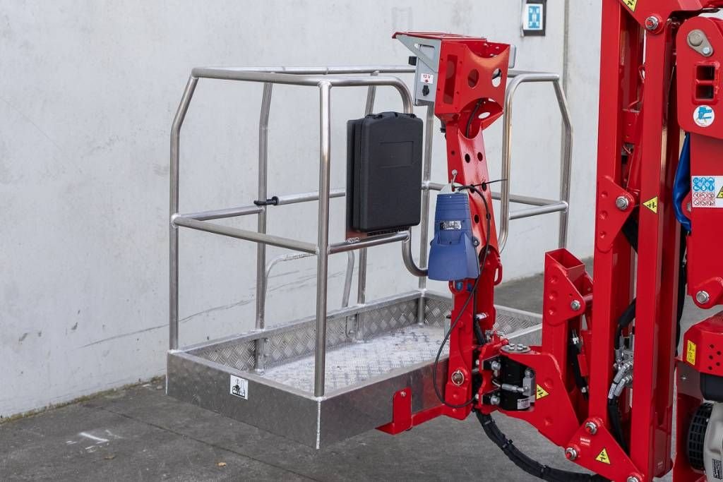 Teleskoparbeitsbühne typu Sonstige CMC S 15, Gebrauchtmaschine v Moerbeke (Obrázok 11)